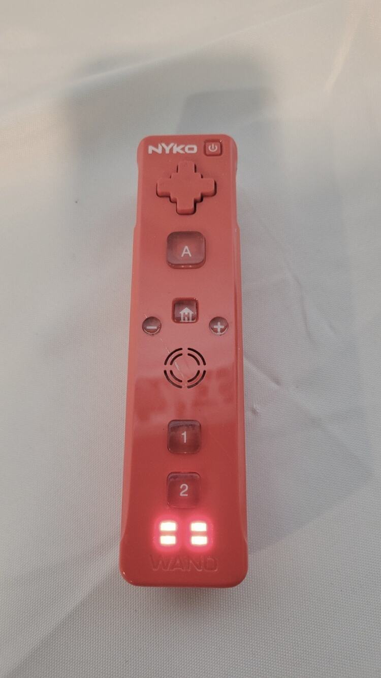 Nyko Wand Red Wireless Controller for Nintendo Wii Wii U Tested Working